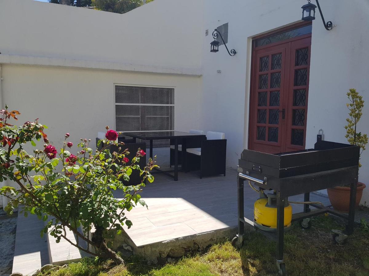Apartment 35m2 Terrasse Et Jardin Quartier Calme Au Centre De *