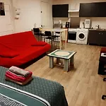 Joli studio tout équipé avec jardin et salle de sport