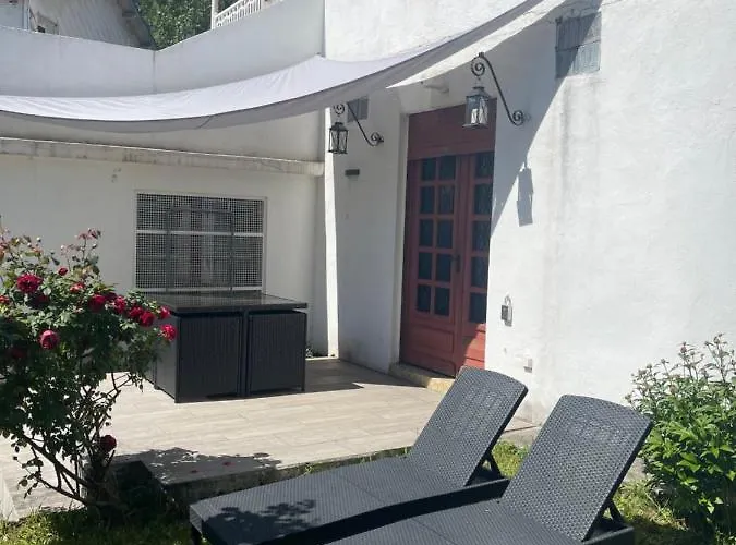 Joli studio tout équipé avec jardin et salle de sport