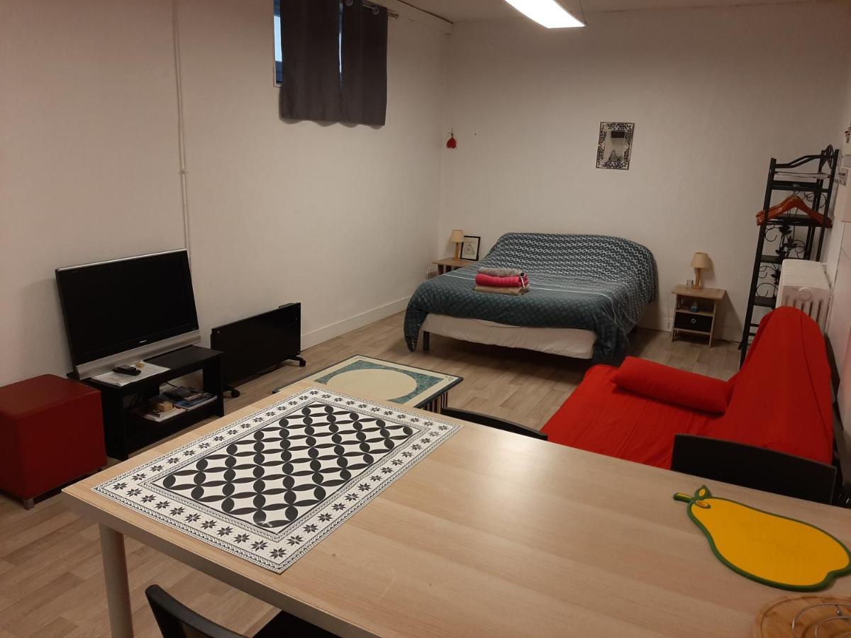 35m2 Terrasse Et Jardin Quartier Calme Au Centre De Apartamento